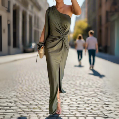 Hannah - Glamorous Dress